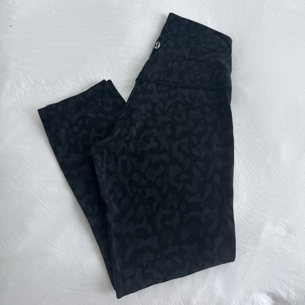 Lululemon 23” cropped align legging